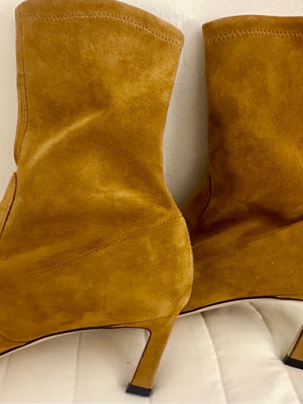 Stuart Weitzman stretch suede bootie. Size 7.5M congac brown